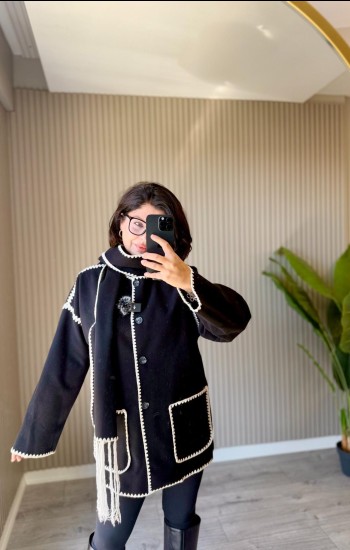 Dikiş Detaylı Atkılı Ceket